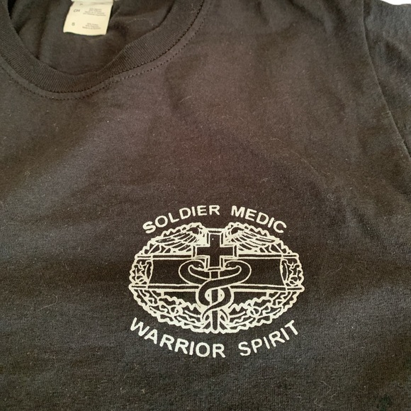 NEW US Army Soldier Medic Warrior Spirit Black Short Sleeve Tee Shirt Mens Small - Picture 3 of 7